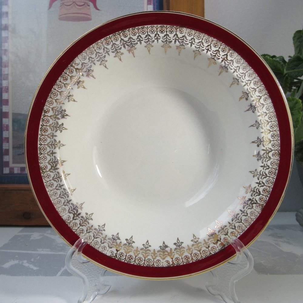 Cereal Bowl Burgundy Gold by Myott Meakin (1982) LTD Staffordshire England